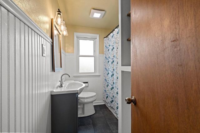 991 SUBURBAN DRIVE, De Pere, WI 54115