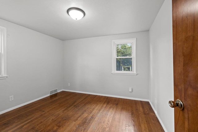 991 SUBURBAN DRIVE, De Pere, WI 54115