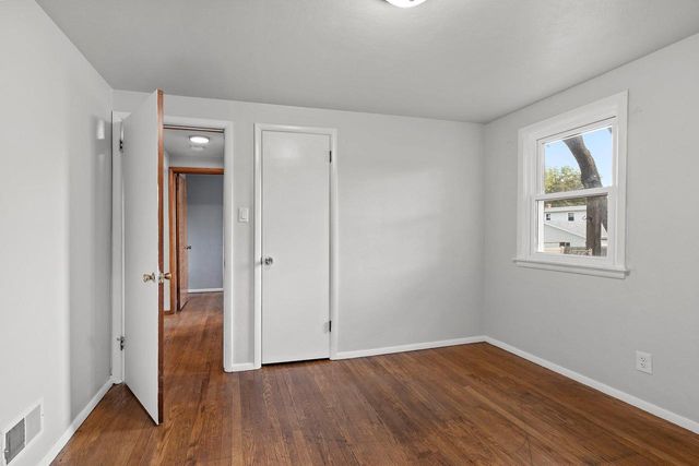 991 SUBURBAN DRIVE, De Pere, WI 54115