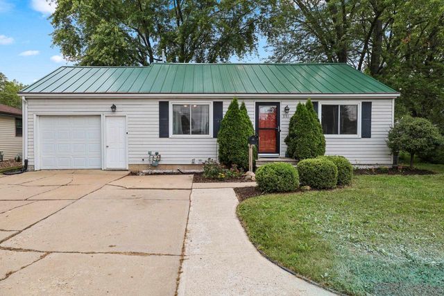 991 SUBURBAN DRIVE, De Pere, WI 54115