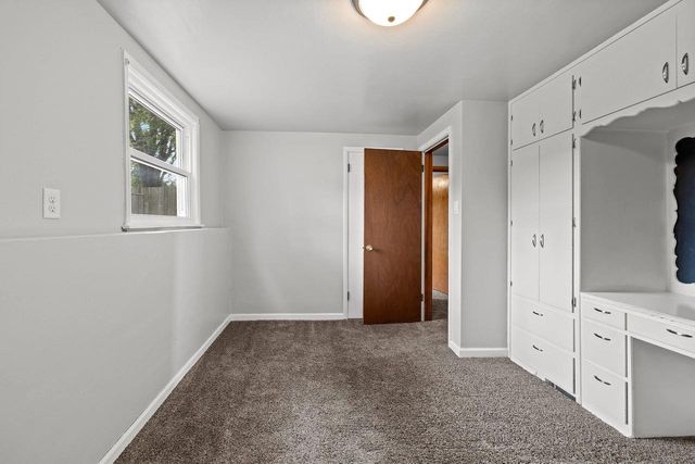 991 SUBURBAN DRIVE, De Pere, WI 54115