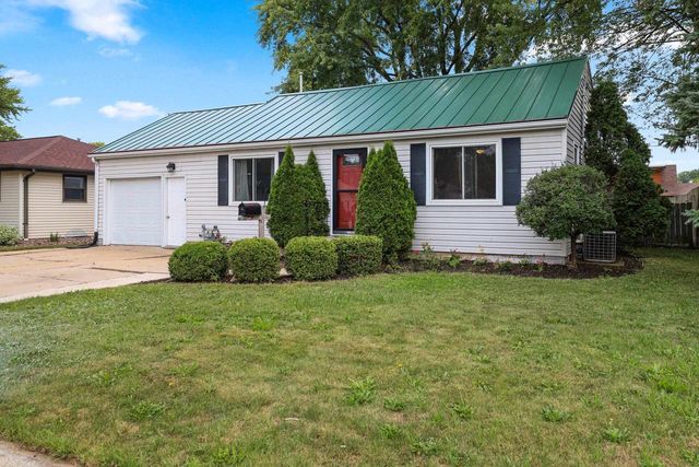 991 SUBURBAN DRIVE, De Pere, WI 54115