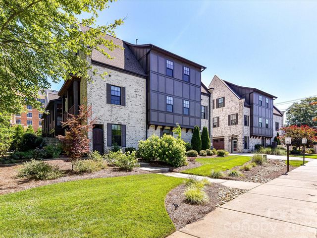 6531 Hazelton Drive, Charlotte, NC 28210