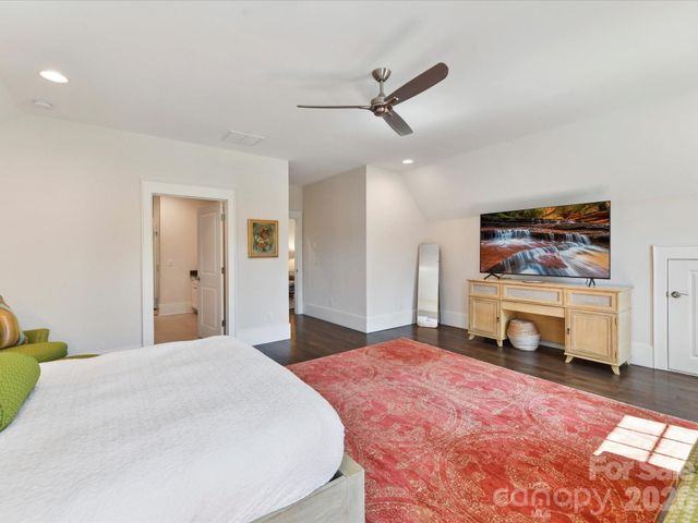 6531 Hazelton Drive, Charlotte, NC 28210