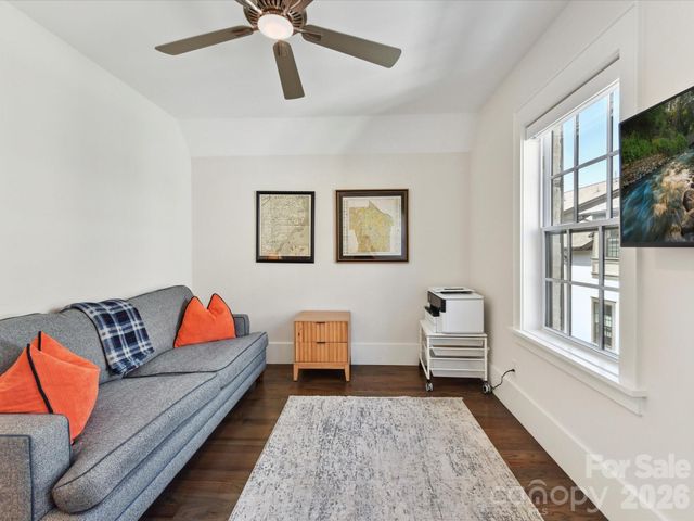 6531 Hazelton Drive, Charlotte, NC 28210