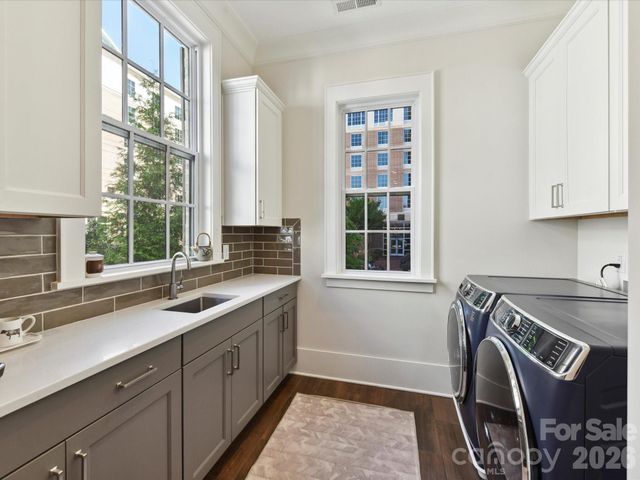 6531 Hazelton Drive, Charlotte, NC 28210