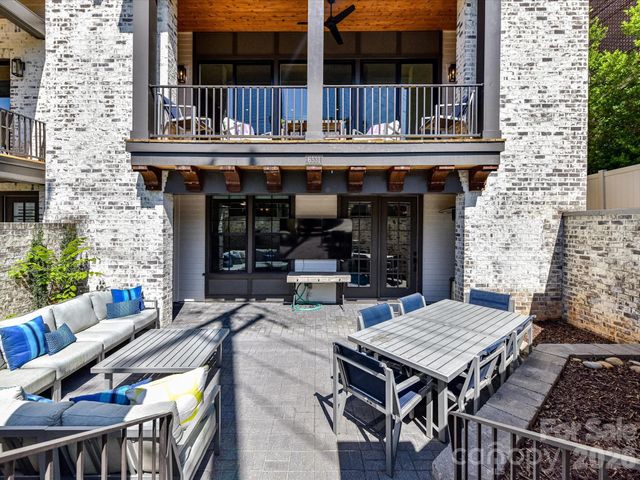 6531 Hazelton Drive, Charlotte, NC 28210