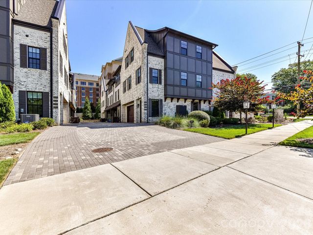 6531 Hazelton Drive, Charlotte, NC 28210