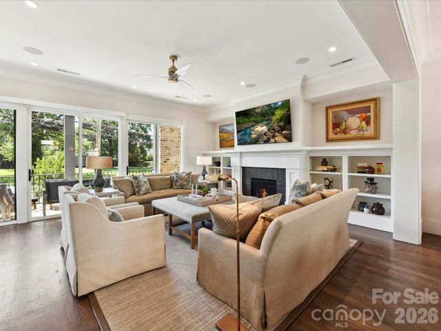 6531 Hazelton Drive, Charlotte, NC 28210