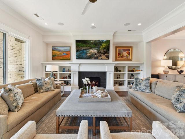 6531 Hazelton Drive, Charlotte, NC 28210