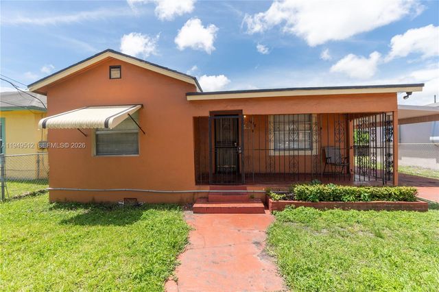 1478 NW 74th St, Miami, FL 33147