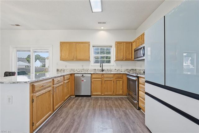 6709 Glasgow ST, Suffolk, VA 23435