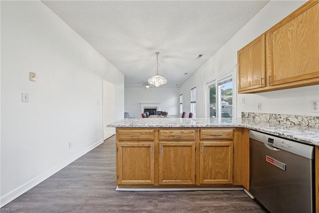 6709 Glasgow ST, Suffolk, VA 23435