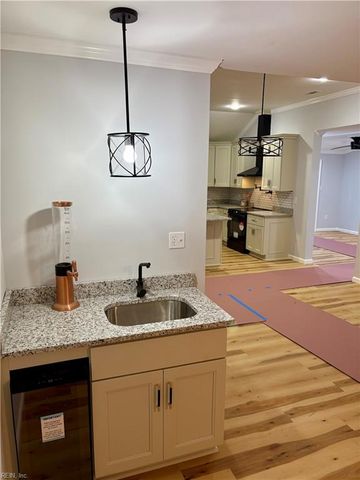 509 Head Of River RD, Chesapeake, VA 23322