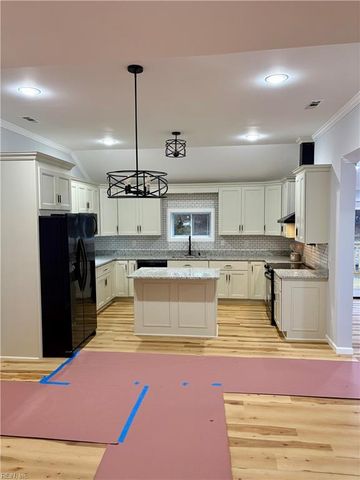 509 Head Of River RD, Chesapeake, VA 23322