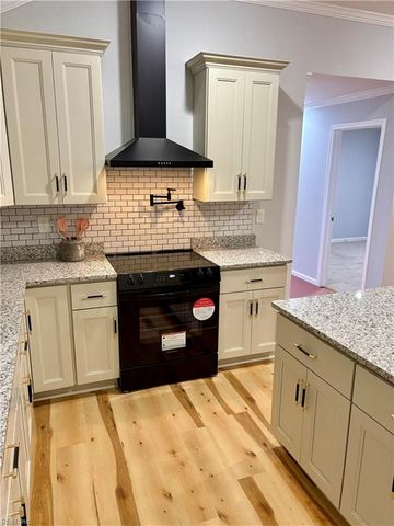 509 Head Of River RD, Chesapeake, VA 23322