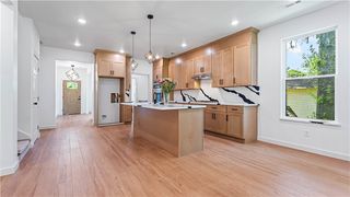 906 W Holly Street, Rogers, AR 72756