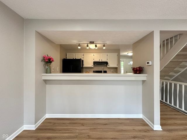 7975 Glen View Drive, Indianapolis, IN 46236