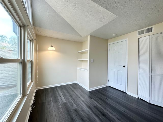 7975 Glen View Drive, Indianapolis, IN 46236