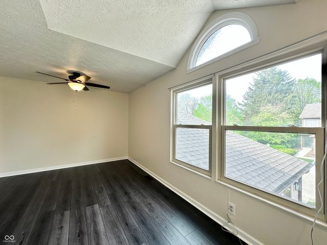 7975 Glen View Drive, Indianapolis, IN 46236