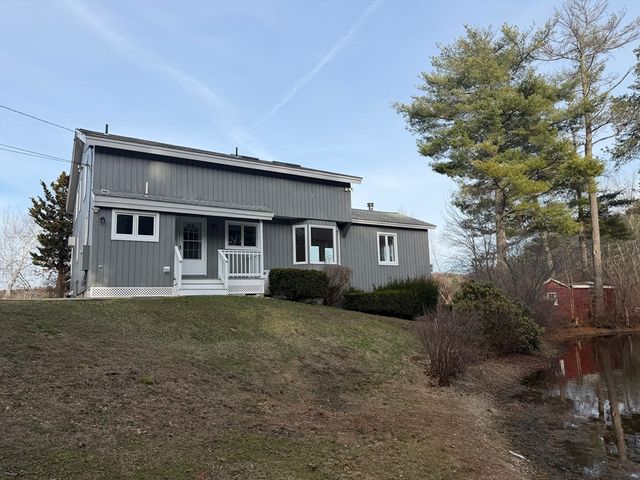 140 Fire Road 12, Lancaster, MA 01523