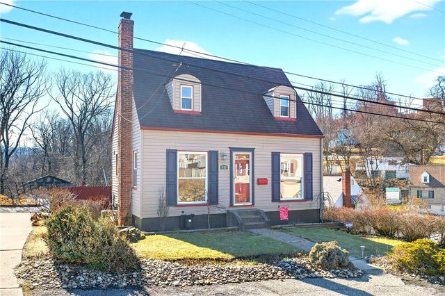 447 Meadowbrook Dr, N Versailles, PA 15137