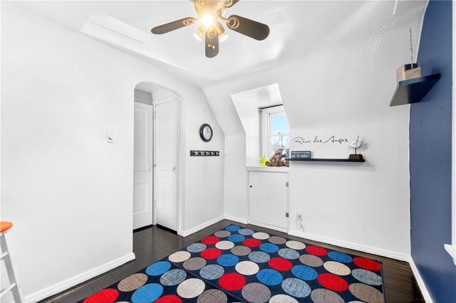 447 Meadowbrook Dr, N Versailles, PA 15137