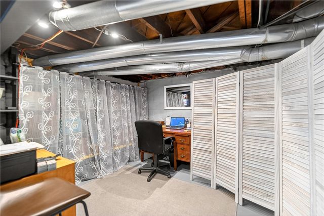 447 Meadowbrook Dr, N Versailles, PA 15137