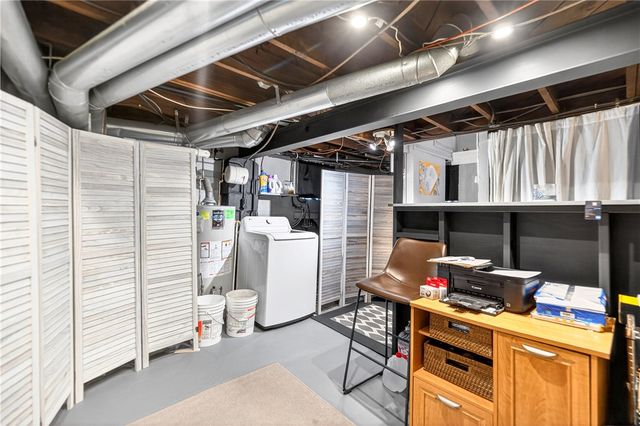 447 Meadowbrook Dr, N Versailles, PA 15137