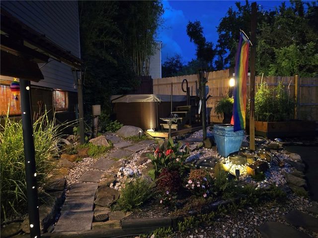 447 Meadowbrook Dr, N Versailles, PA 15137