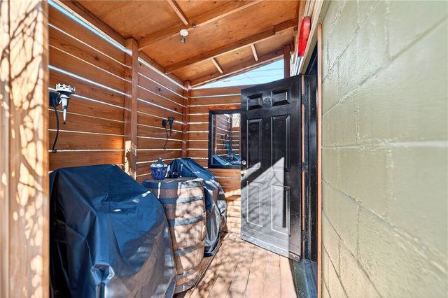 447 Meadowbrook Dr, N Versailles, PA 15137