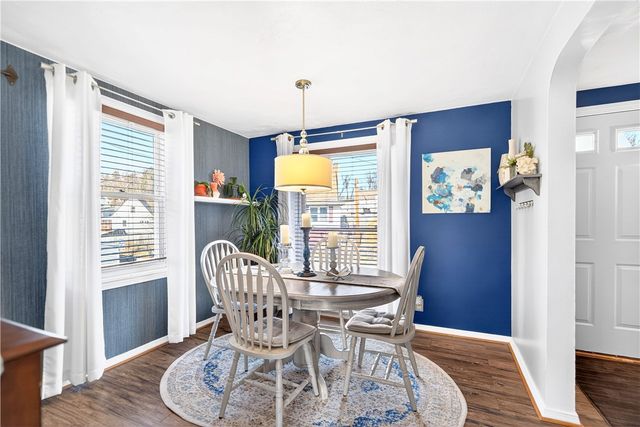 447 Meadowbrook Dr, N Versailles, PA 15137