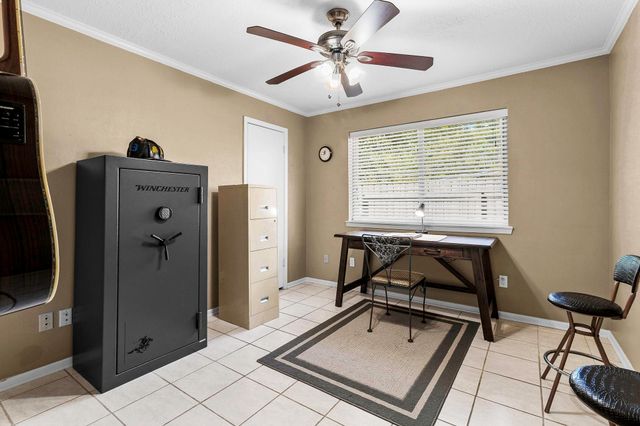 415 Northwood Drive, Conroe, TX 77303