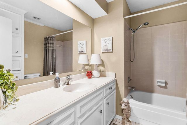 415 Northwood Drive, Conroe, TX 77303