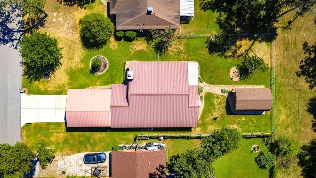 415 Northwood Drive, Conroe, TX 77303
