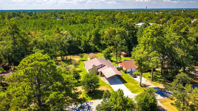 415 Northwood Drive, Conroe, TX 77303