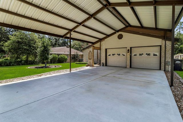 415 Northwood Drive, Conroe, TX 77303