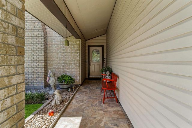 415 Northwood Drive, Conroe, TX 77303