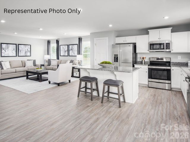 930 Pemberley Street, Lancaster, SC 29720