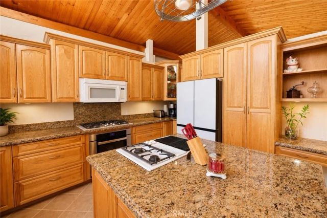 32902 Scales Way, Lake Elsinore, CA 92530