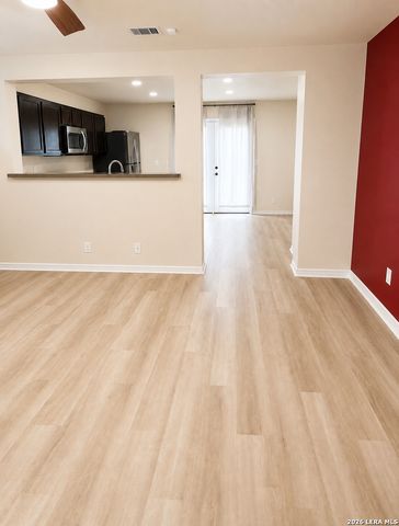 16122 Ambush Grv, San Antonio, TX 78247