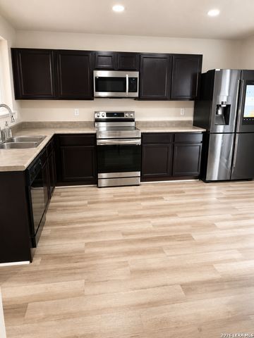 16122 Ambush Grv, San Antonio, TX 78247