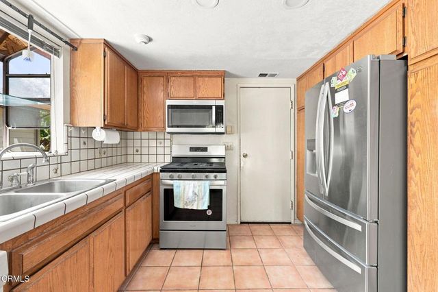 87 Olive Street, Oak View, CA 93022