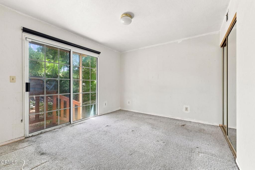 Image 16 of property listing at 87 Olive Street, Oak View, CA 93022