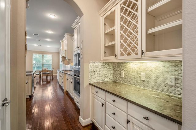 6815 Cottonwood Crest Lane, Katy, TX 77493