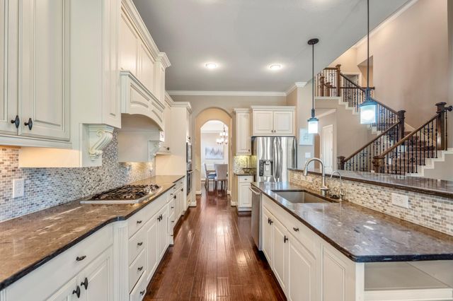 6815 Cottonwood Crest Lane, Katy, TX 77493