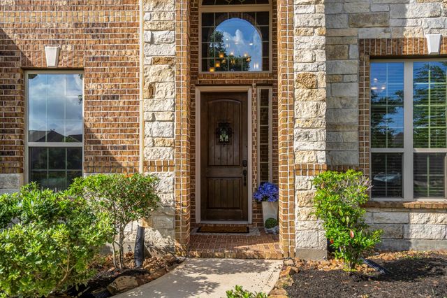 6815 Cottonwood Crest Lane, Katy, TX 77493
