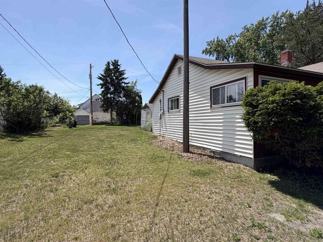 421 W Bridge Street, New Lisbon, WI 53950