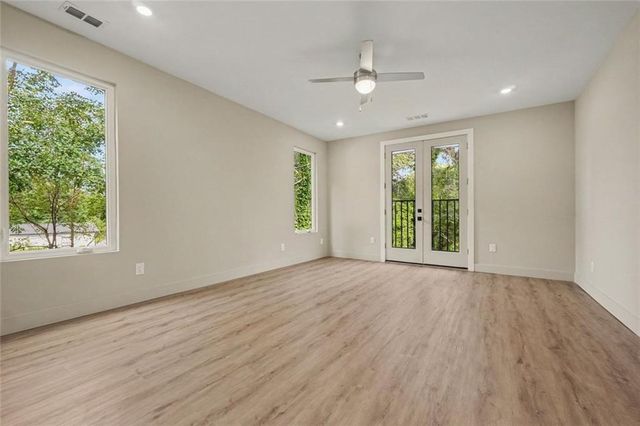 2402 Lynn Iris Drive, Decatur, GA 30032