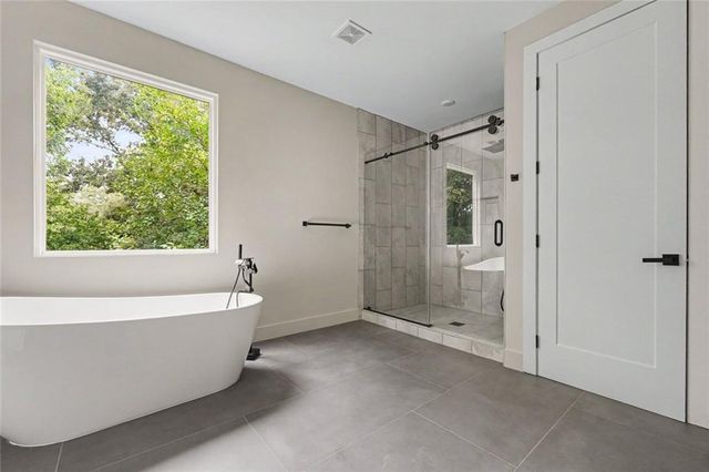 2402 Lynn Iris Drive, Decatur, GA 30032